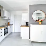 Levanat Apartman Molunat