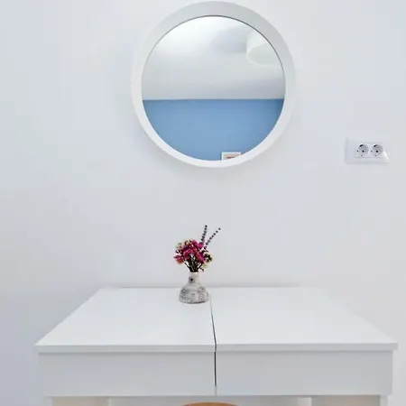 Levanat Apartment
