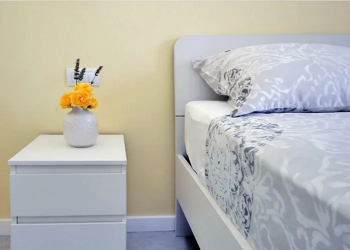 Levanat 아파트 몰루나트