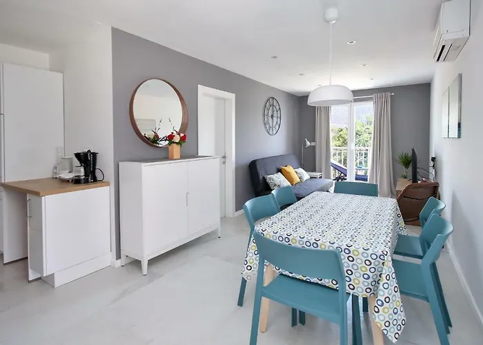 아파트 Levanat 몰루나트