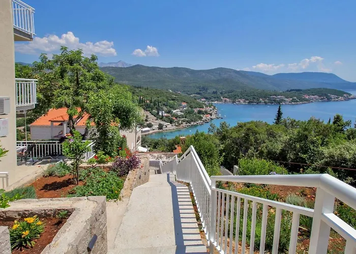 아파트 Levanat 몰루나트