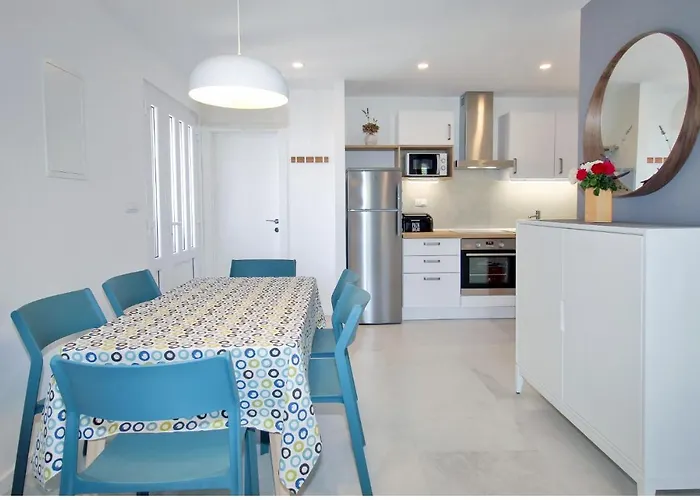 Levanat 아파트 몰루나트